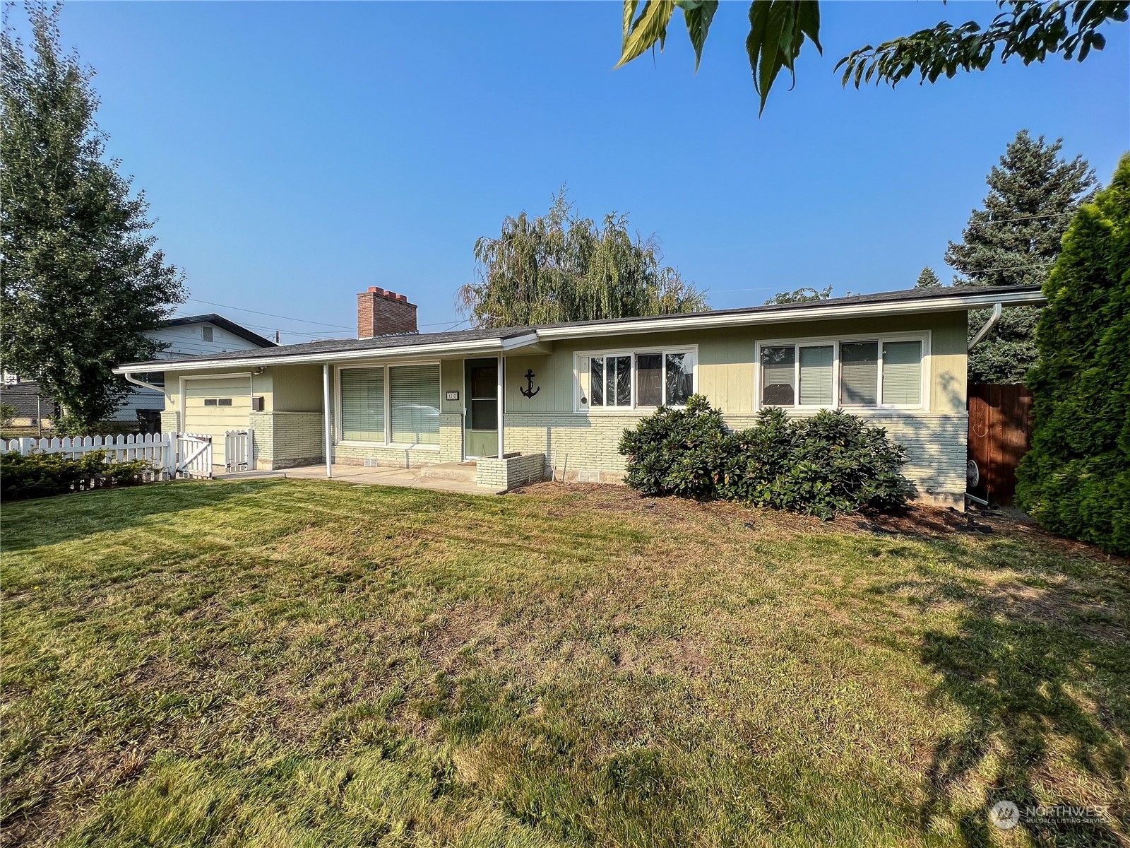 Property Photo:  1312 Rosewood Avenue  WA 98801 