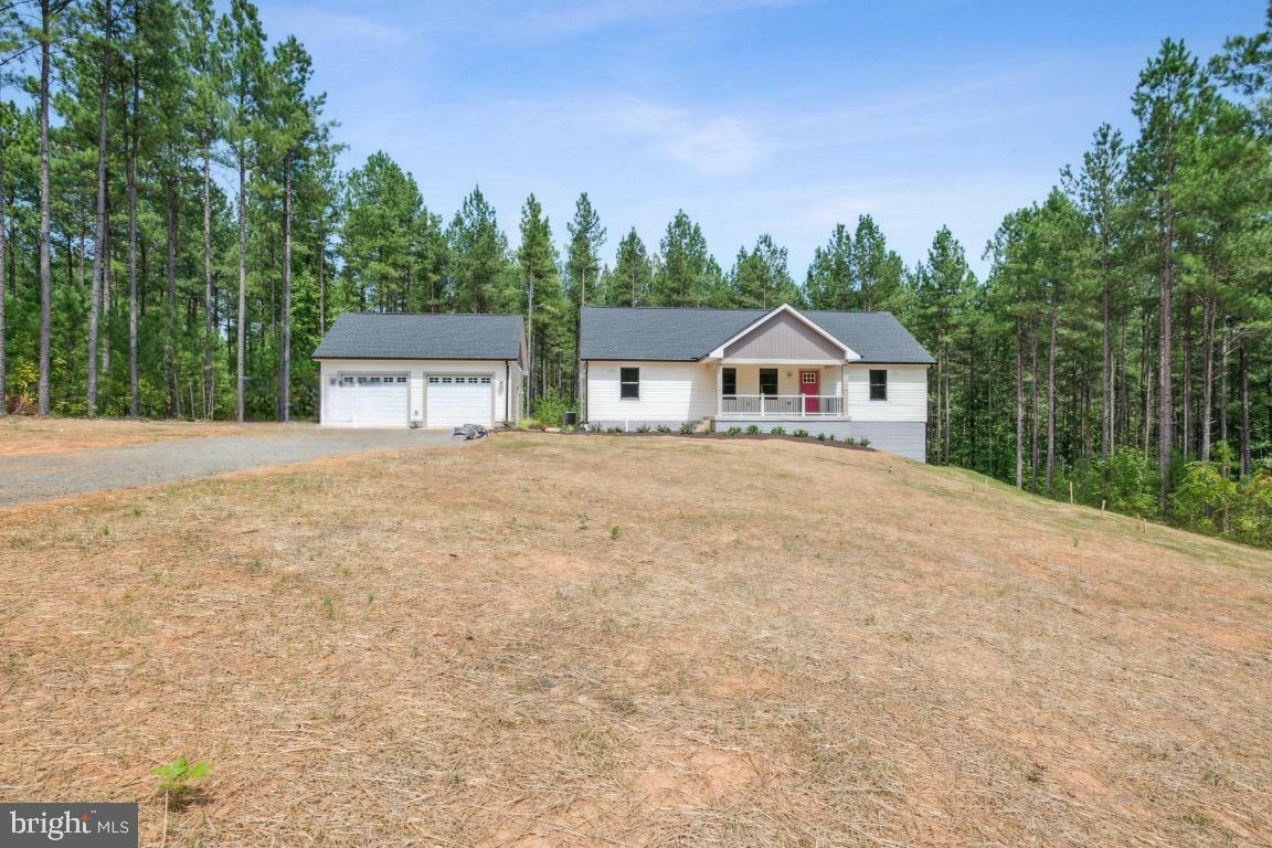 Property Photo: 29209 Guerra Lane VA 22736