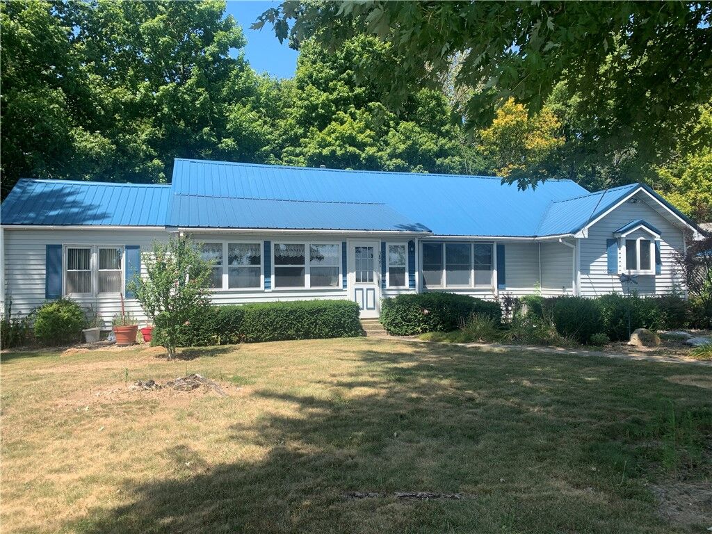 Property Photo: 3861 1900th Street IL 62424