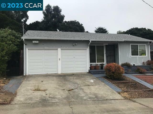 Property Photo: 7854 Sanford St. CA 94605