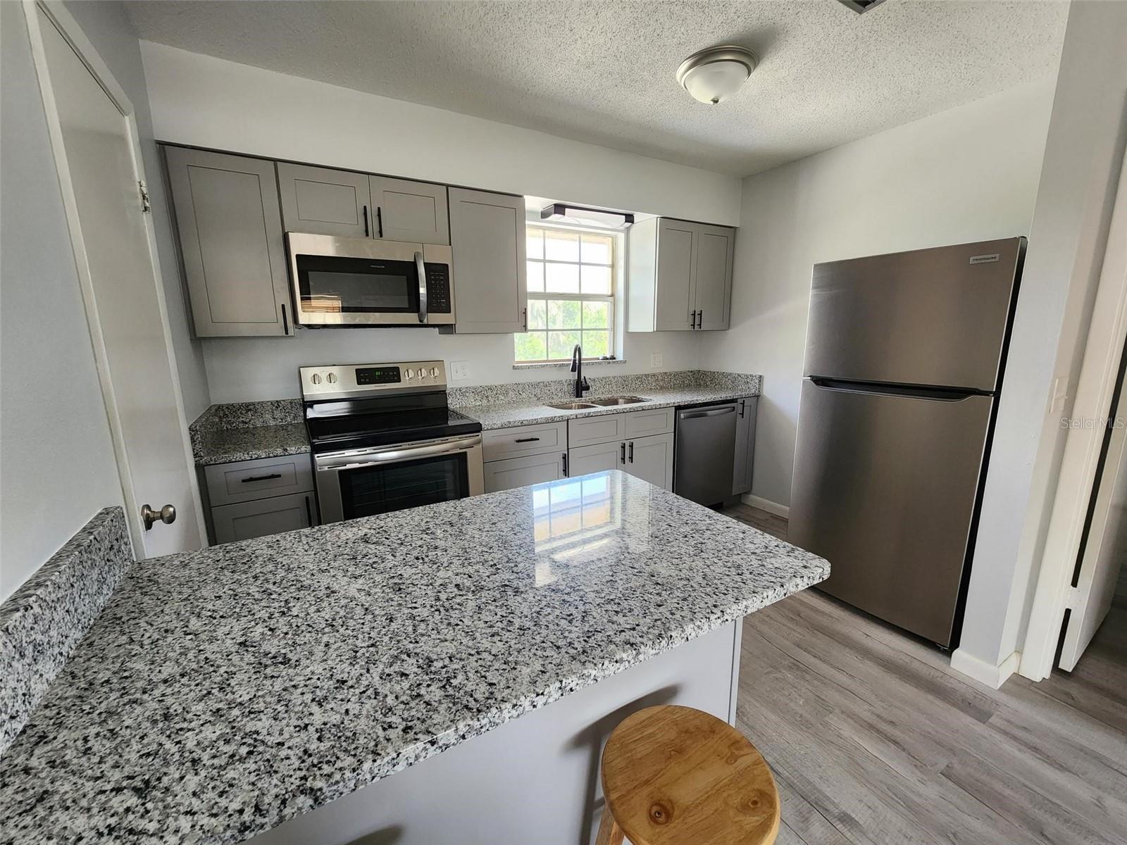 Property Photo: 1100 E Caroline Street 209 FL 32778