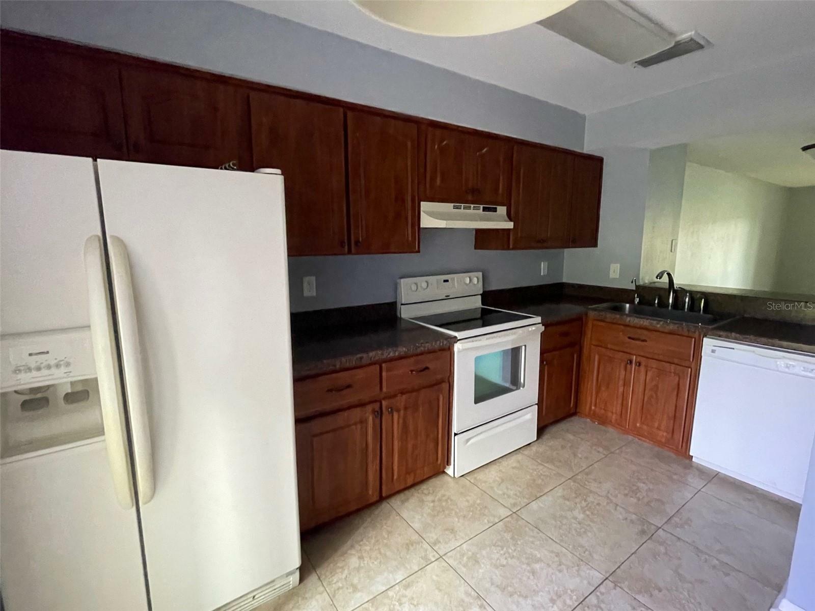 Property Photo: 3583 Whispering Oaks Lane 108 FL 34684