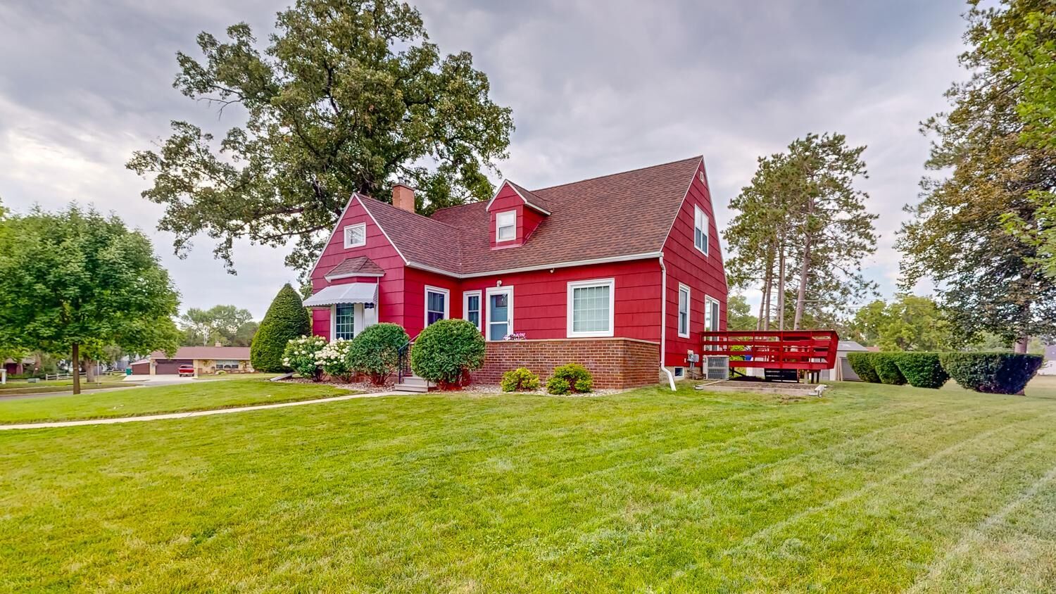 Property Photo:  701 17th Street SW  MN 55912 