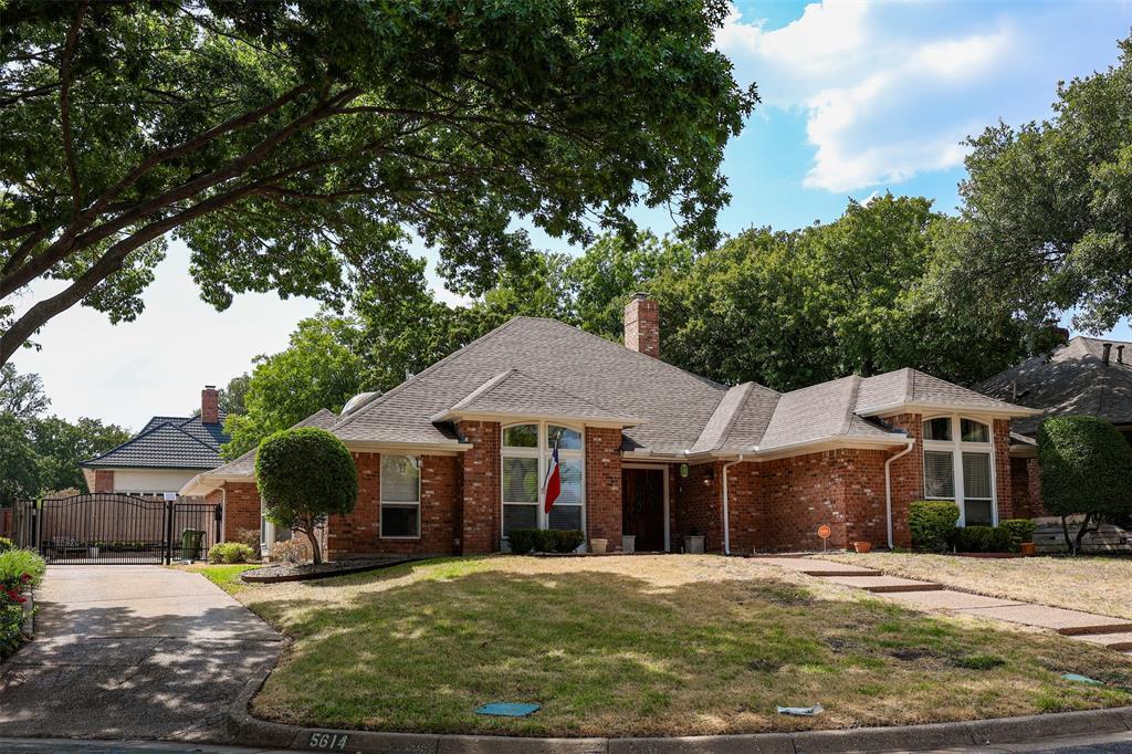 Property Photo: 5614 Dye Drive TX 76013