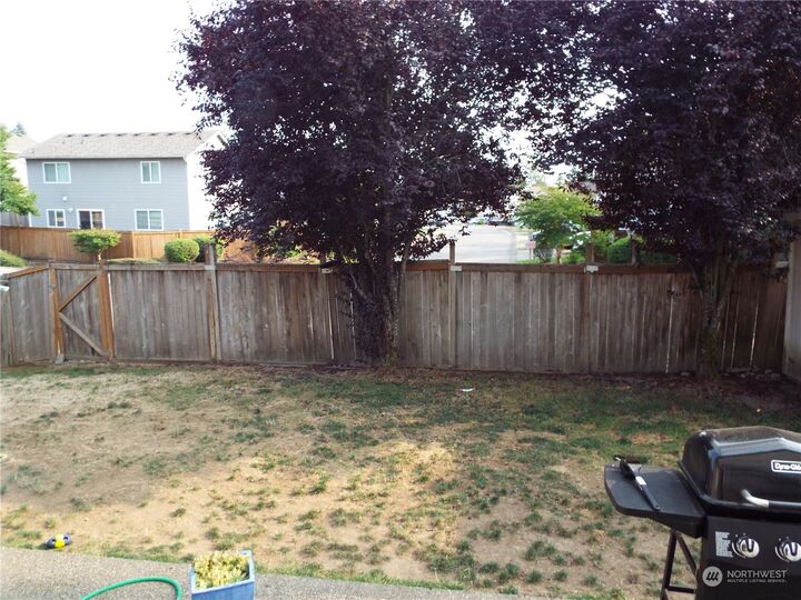 Property Photo:  7612 195th Street Ct E  WA 98387 