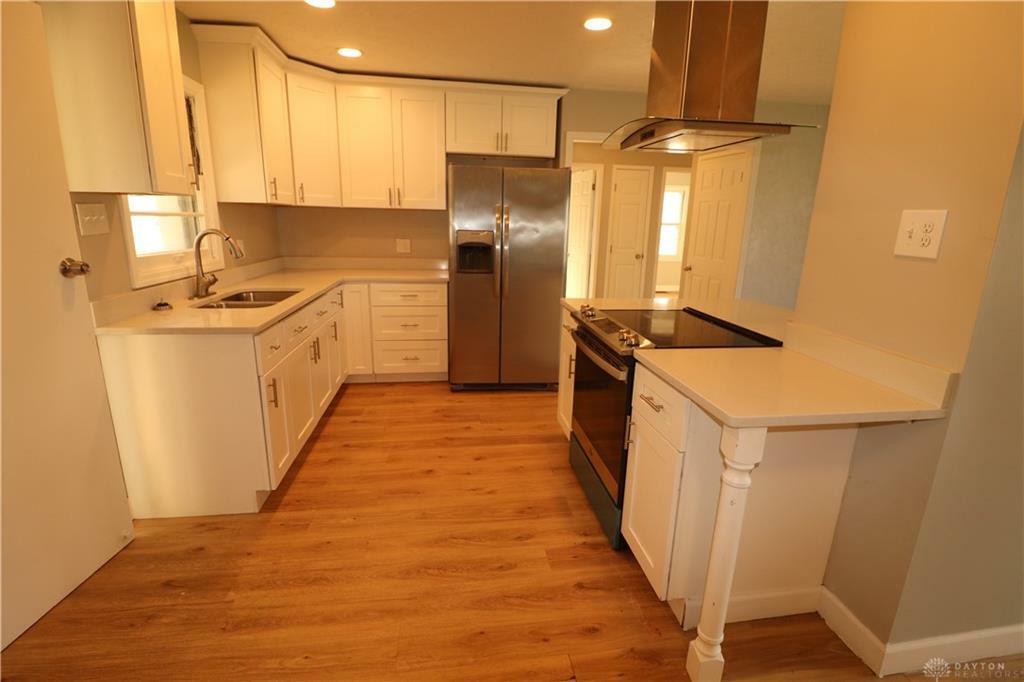 Property Photo: 427 McIntire Drive OH 45324