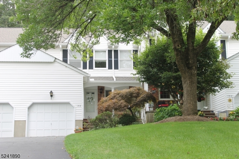 Property Photo:  153 Saddleback Ct  NJ 07871 