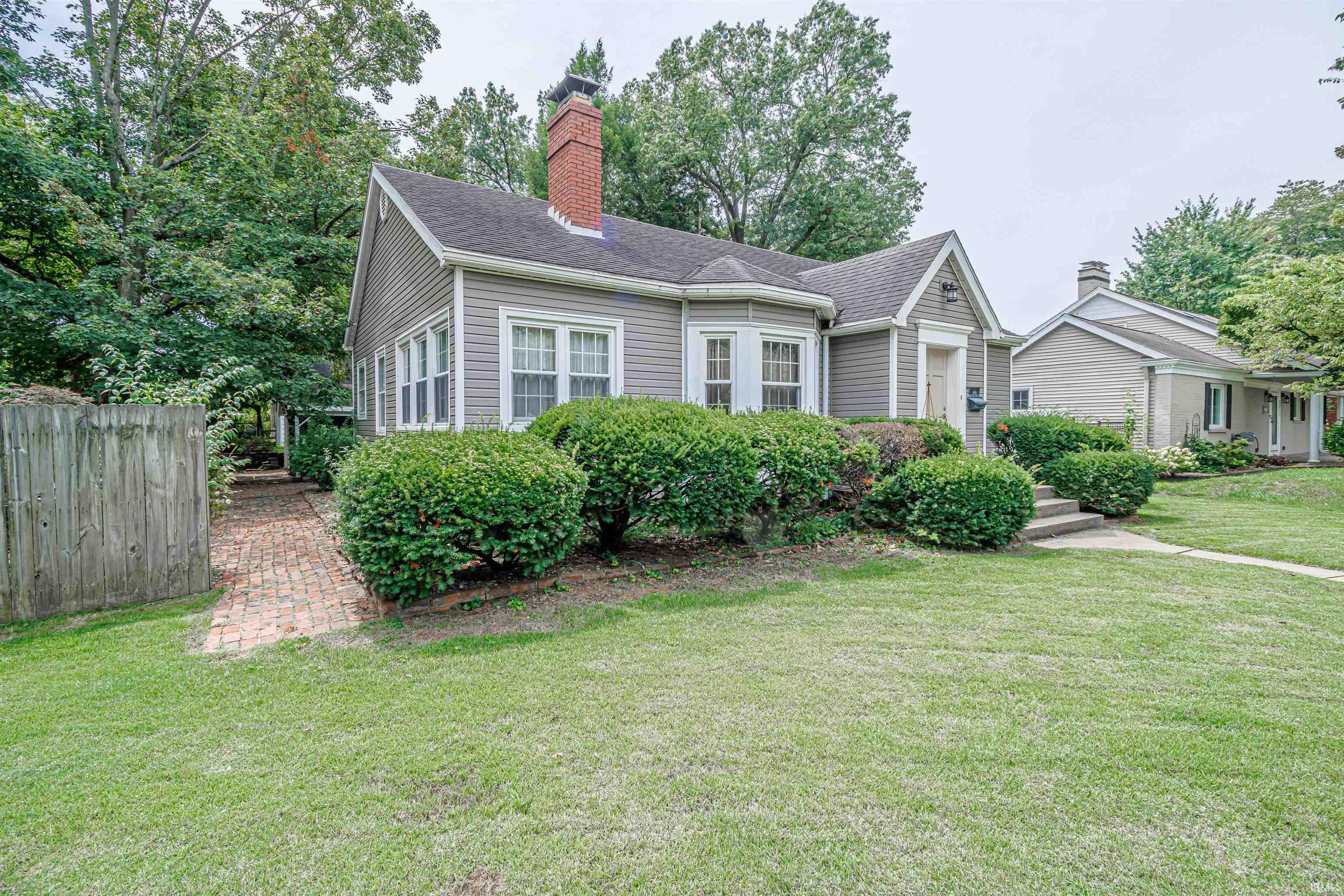 Property Photo: 3319 E Powell Avenue IN 47714