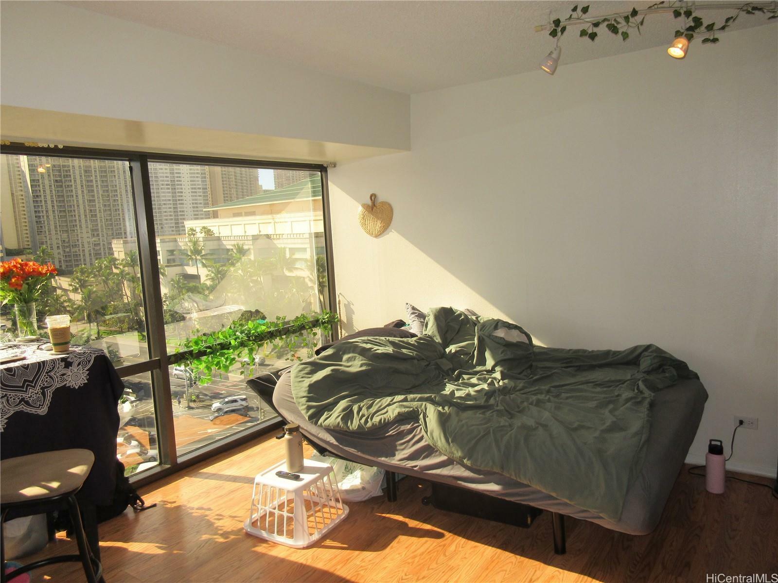 Property Photo:  1750 Kalakaua Avenue 1006  HI 96826 