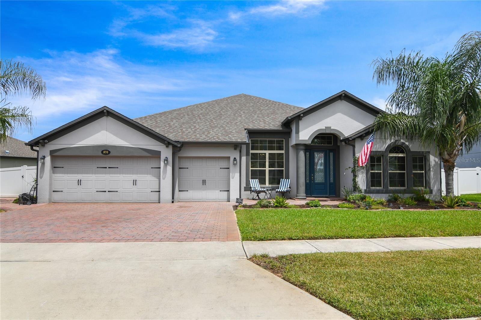 Property Photo:  870 White Rose Way  FL 32765 