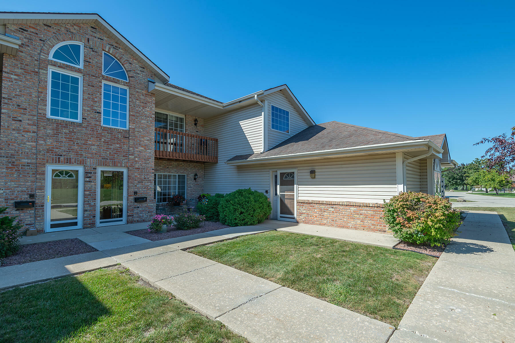 Property Photo: 17414 W Lincoln Ave WI 53146