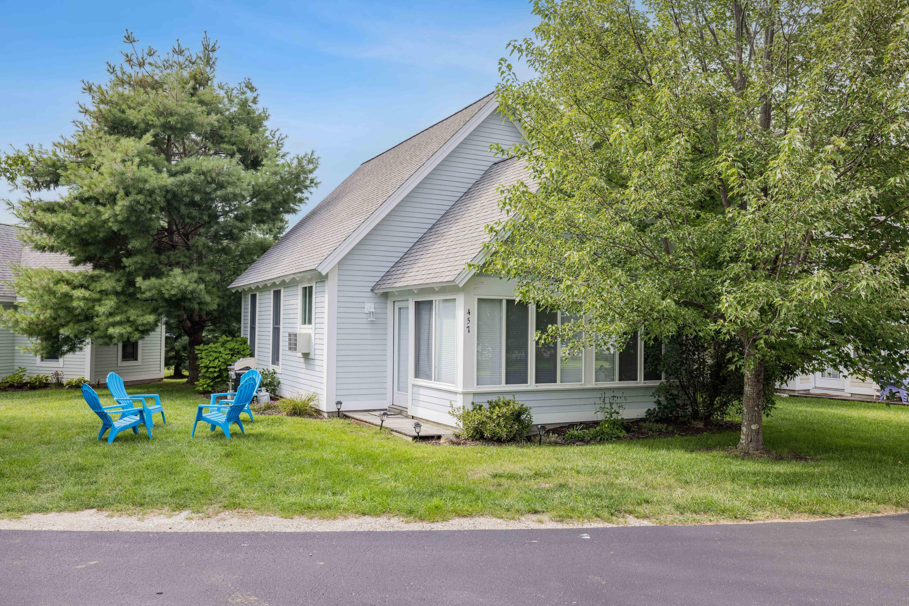 Property Photo: 454 Post Road 457 ME 04090