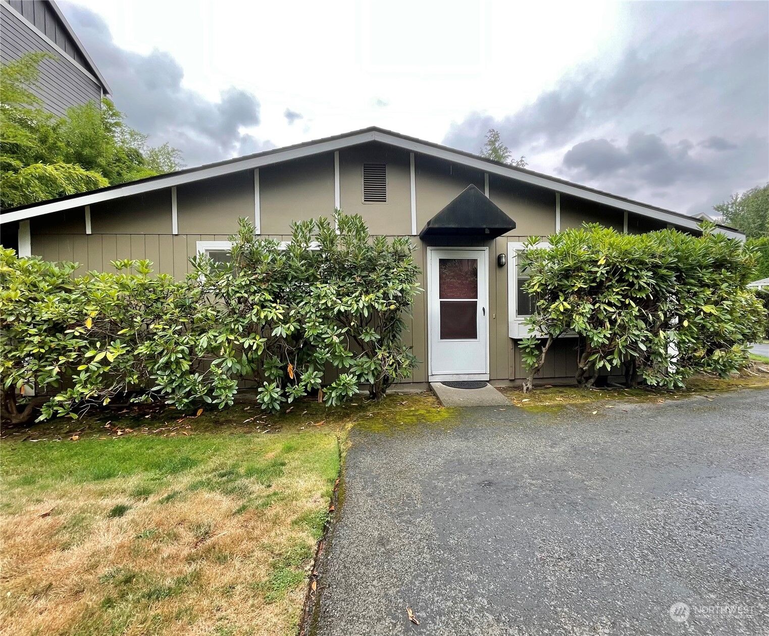 Property Photo: 164 2nd Place NW WA 98027