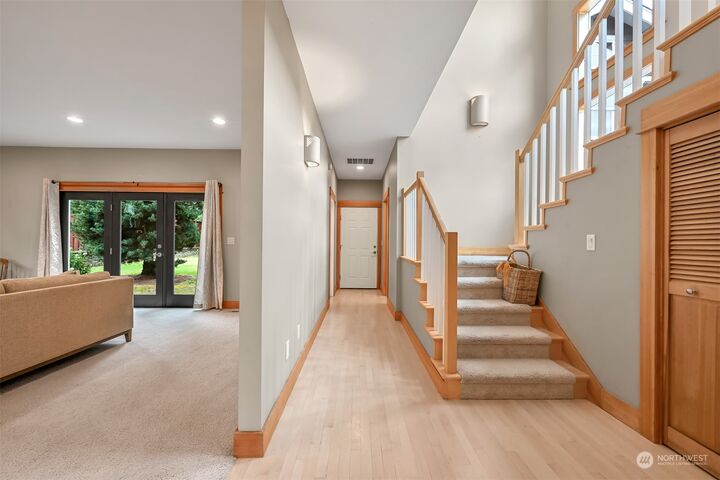 Property Photo:  5923 Birdseye Court  WA 98248 