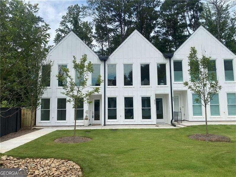 Property Photo:  411 Burgundy Way  GA 30188 