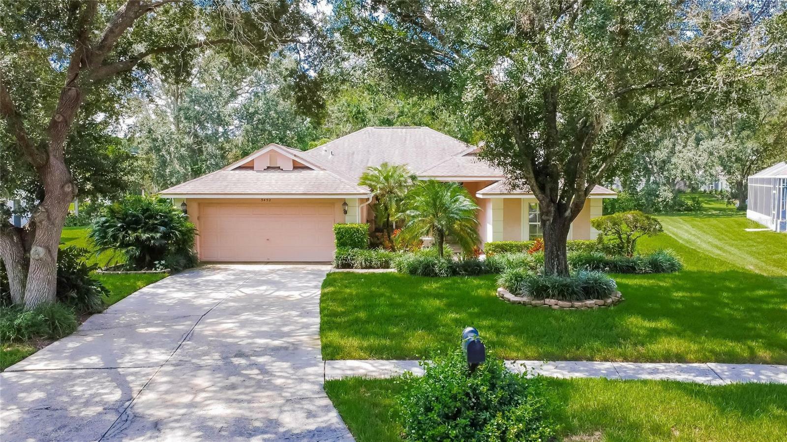 Property Photo:  3452 Silver Meadow Way  FL 33566 