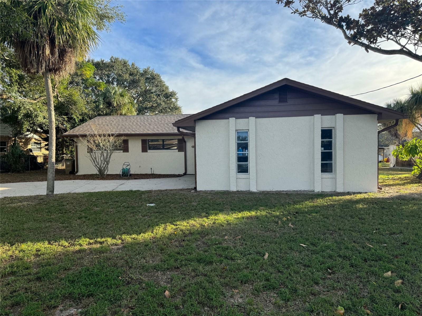 Property Photo:  5226 Fredrick Road  FL 34731 