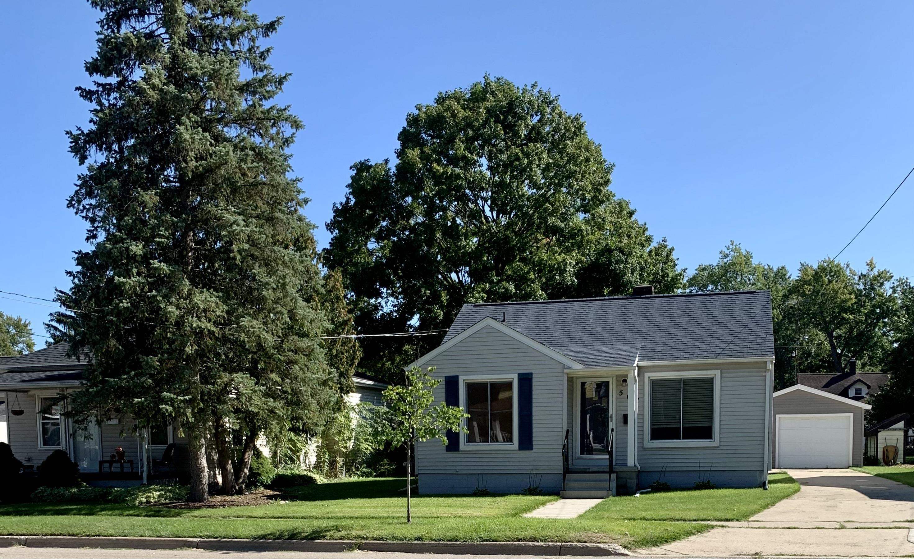 Property Photo: 507 W Main MI 48429