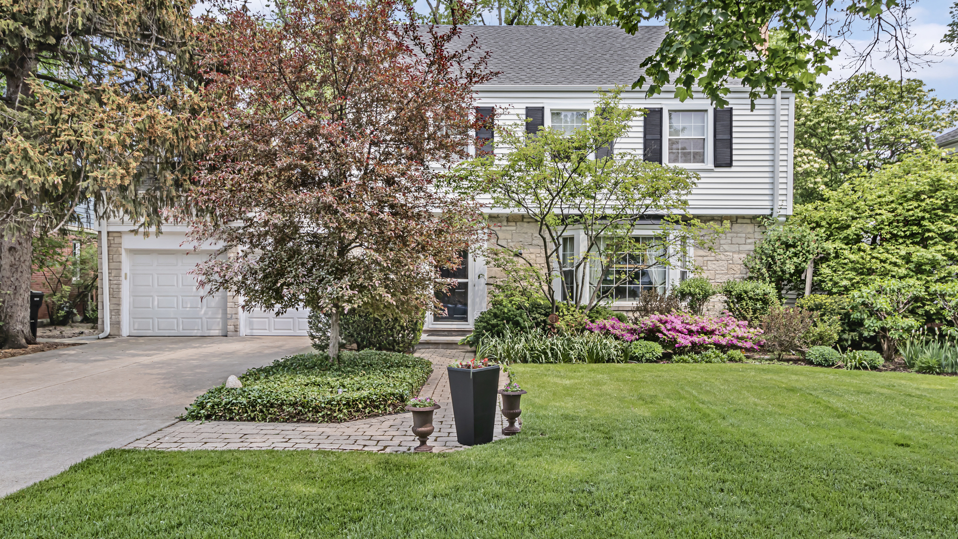 Property Photo: 9545 Hamlin Avenue IL 60203