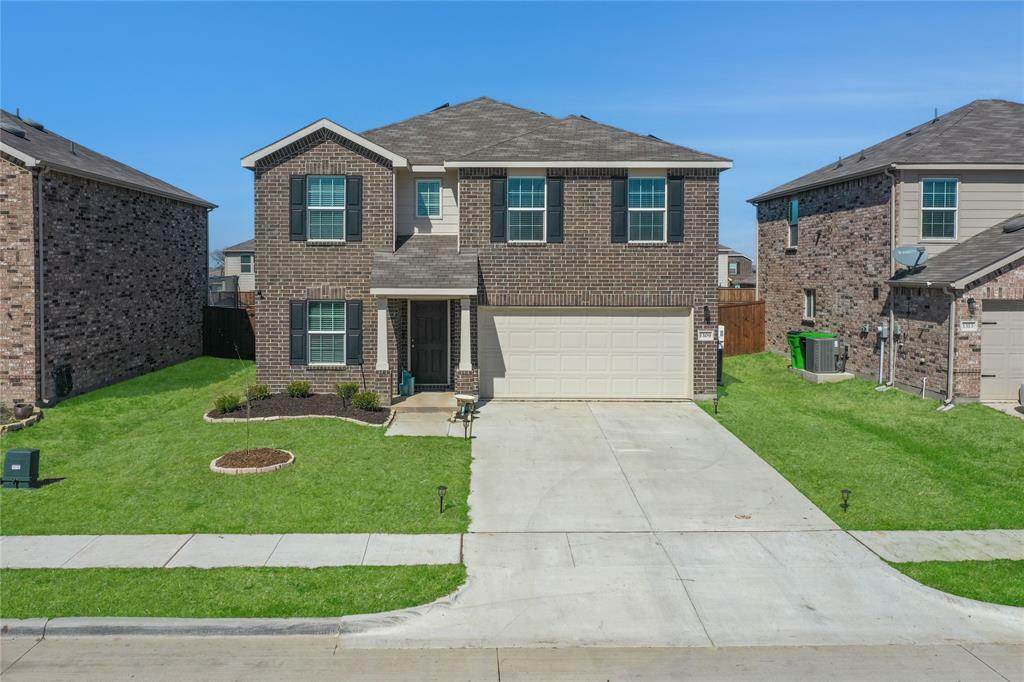 Property Photo: 1309 Waggoner Drive TX 76227