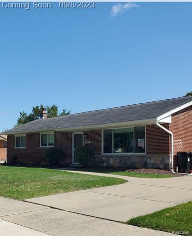 Property Photo:  18818 Hillcrest Street  MI 48152 