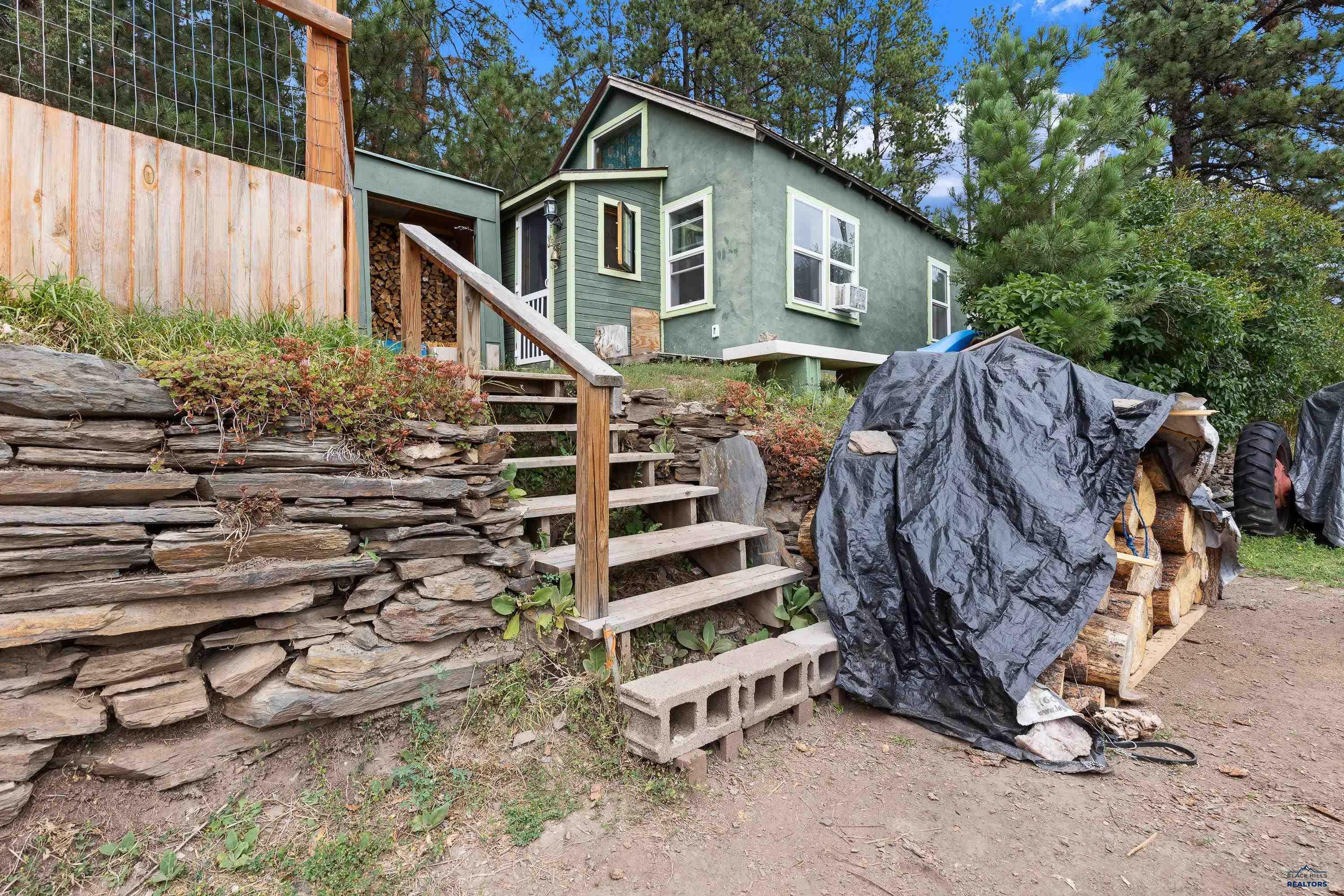 Property Photo:  407 Pine Av  SD 57745 