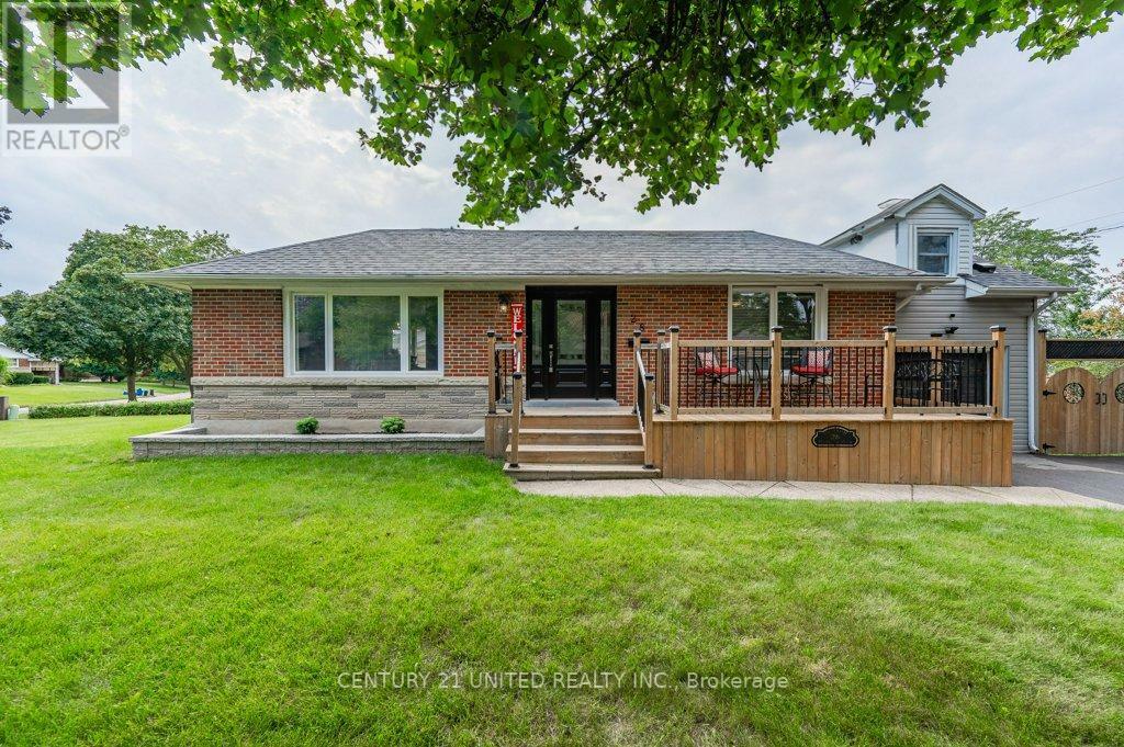 28 Masterson Drive  St. Catharines ON L2T3P3 photo