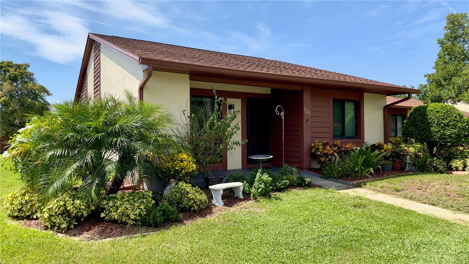 Property Photo: 7225 Greystone Drive 7225 FL 34667