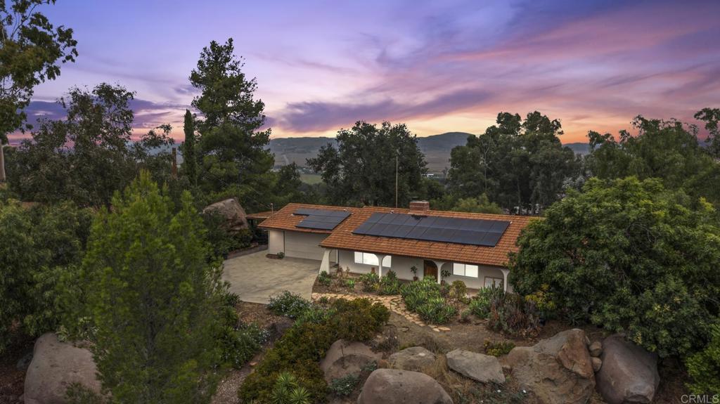 16765 Peace Valley Lane  Ramona CA 92065 photo