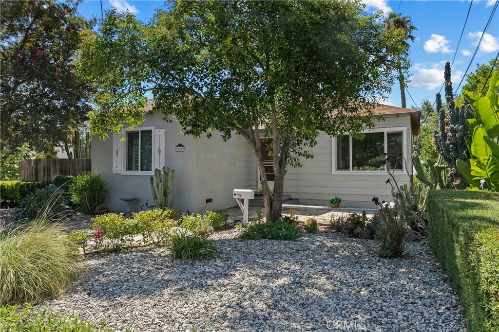 Property Photo: 10409 Mountair Avenue CA 91042