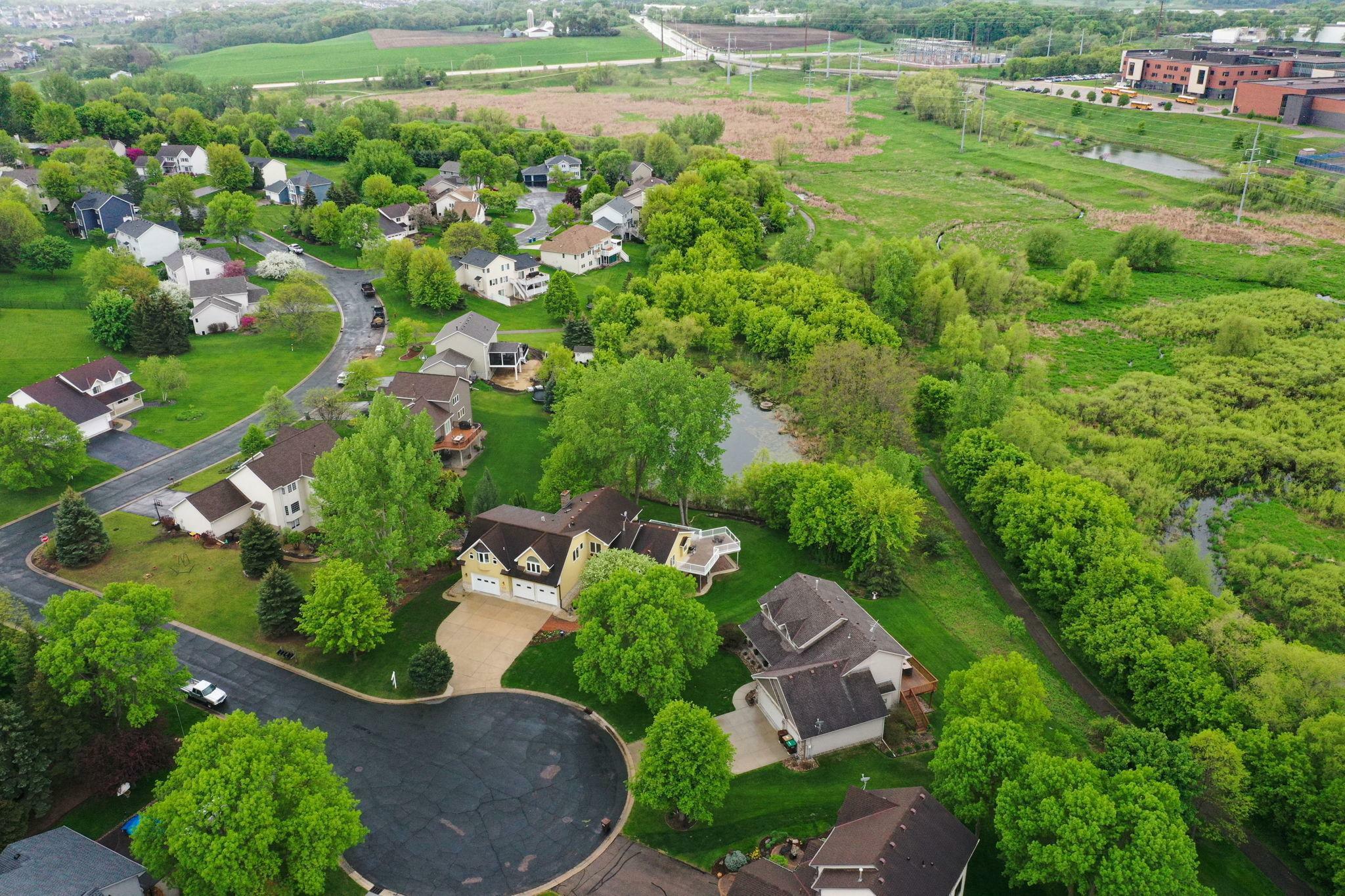 Property Photo: 8634 Valley View Court MN 55317