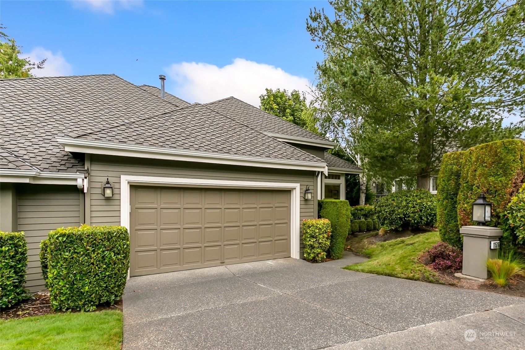 Property Photo: 11516 W Oakmont Drive WA 98275