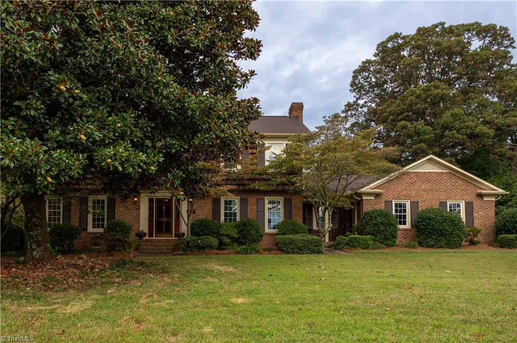 Property Photo: 800 Weaver Drive NC 27292