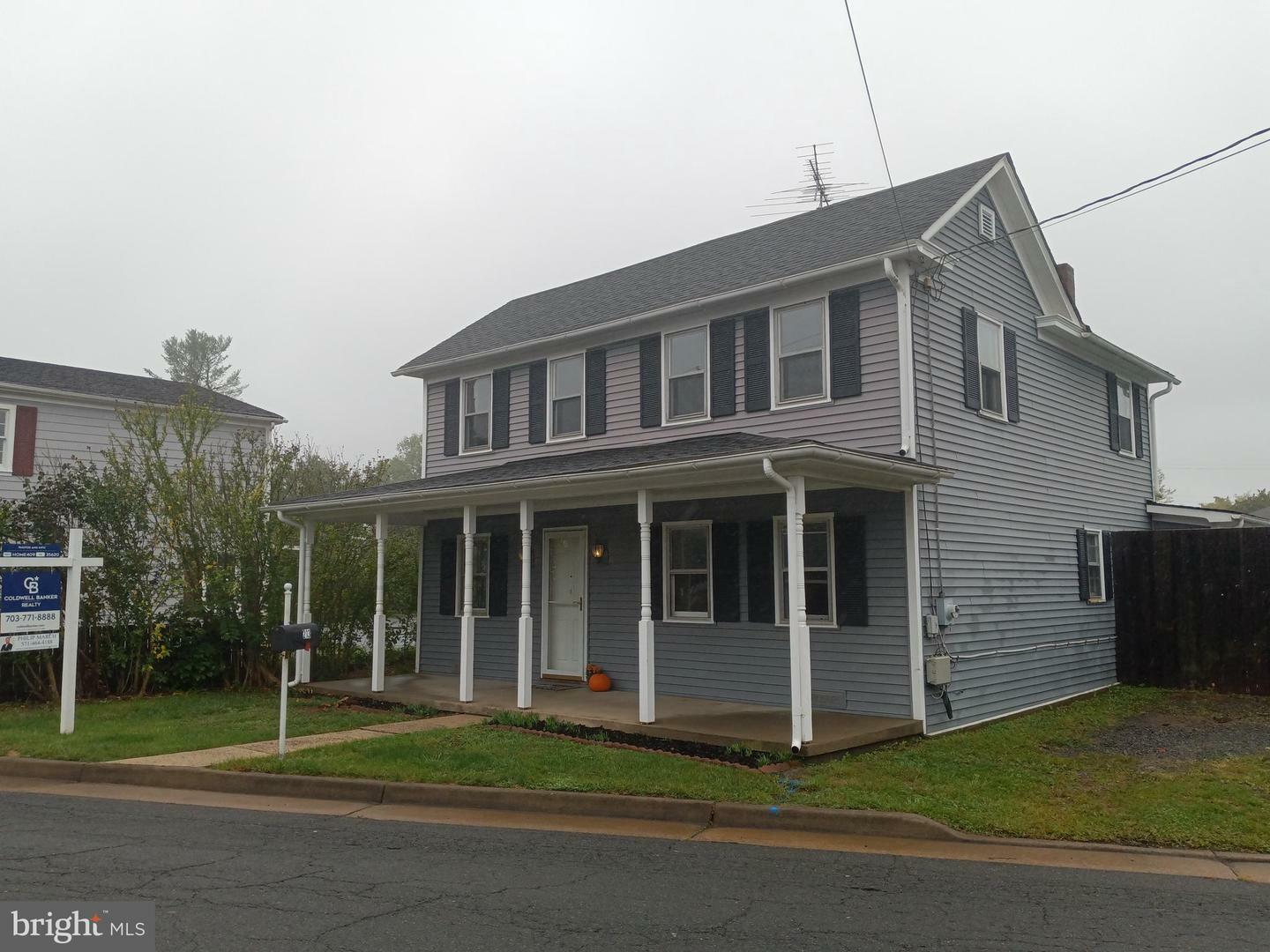 Property Photo:  213 Old Waterford Road NW  VA 20176 