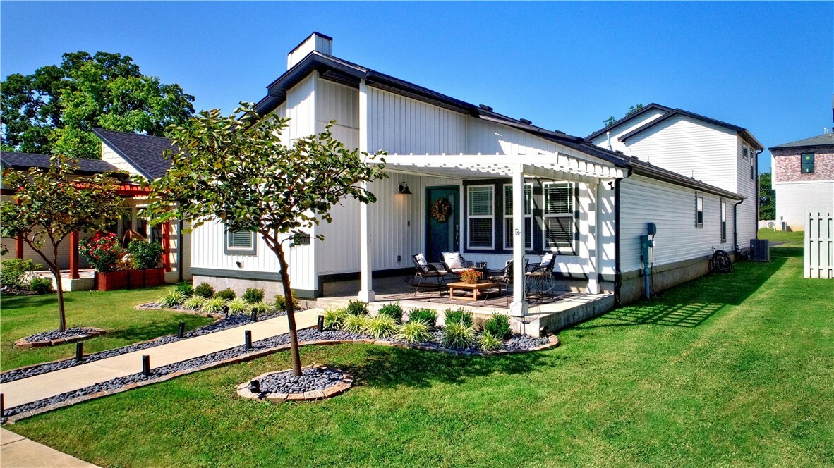 Property Photo: 510 SW D Street AR 72712