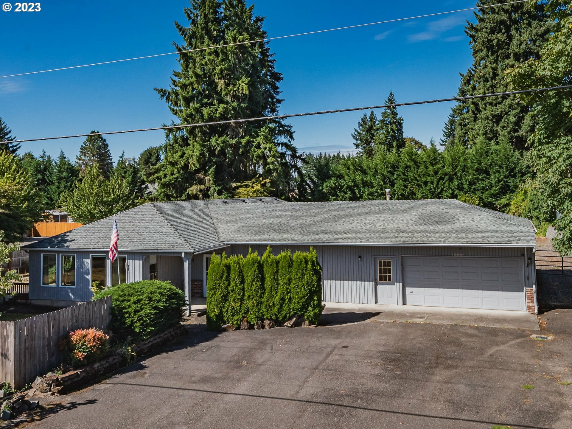 Property Photo:  11516 NW 16th Ave  WA 98685 