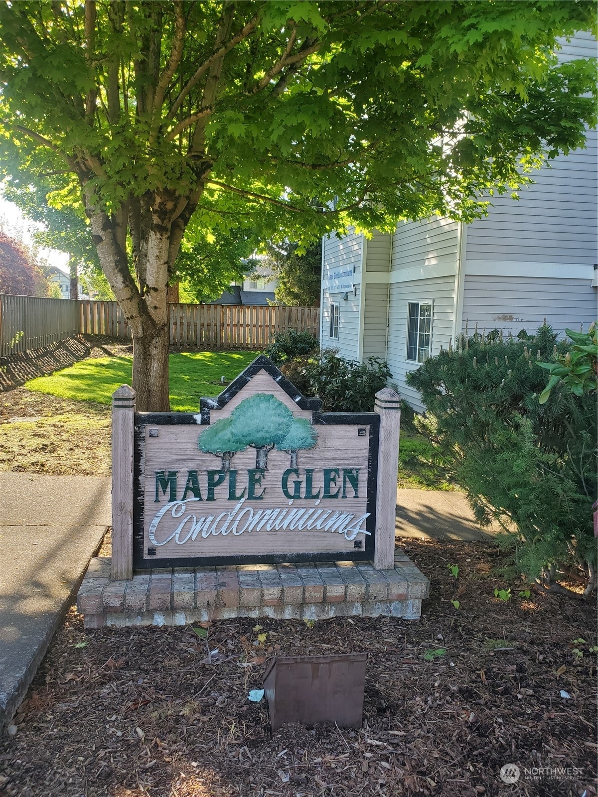 Property Photo: 2711 W Maplewood Avenue 105 WA 98225