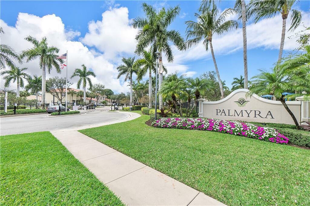 Property Photo: 1094 Grove Park Circle FL 33436