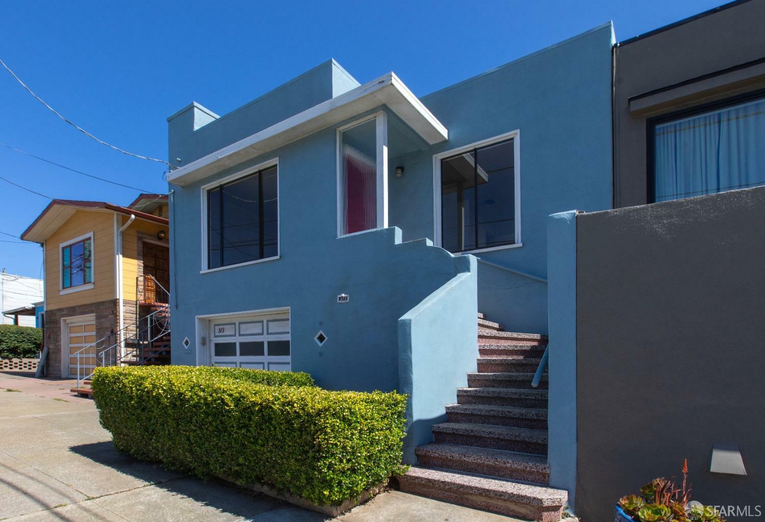 Property Photo:  373 Gambier Street  CA 94134 