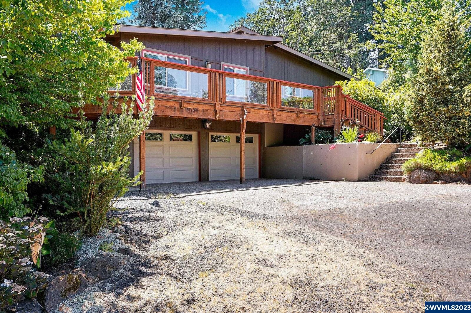 Property Photo: 760 Windgate St S OR 97302