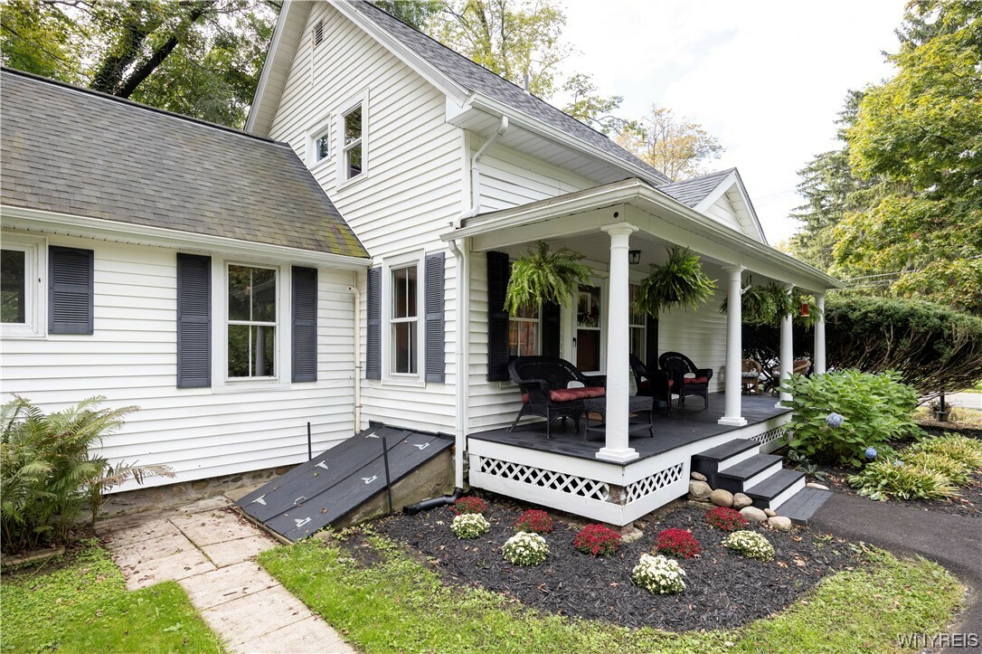 Property Photo: 12 West Falls Road NY 14170