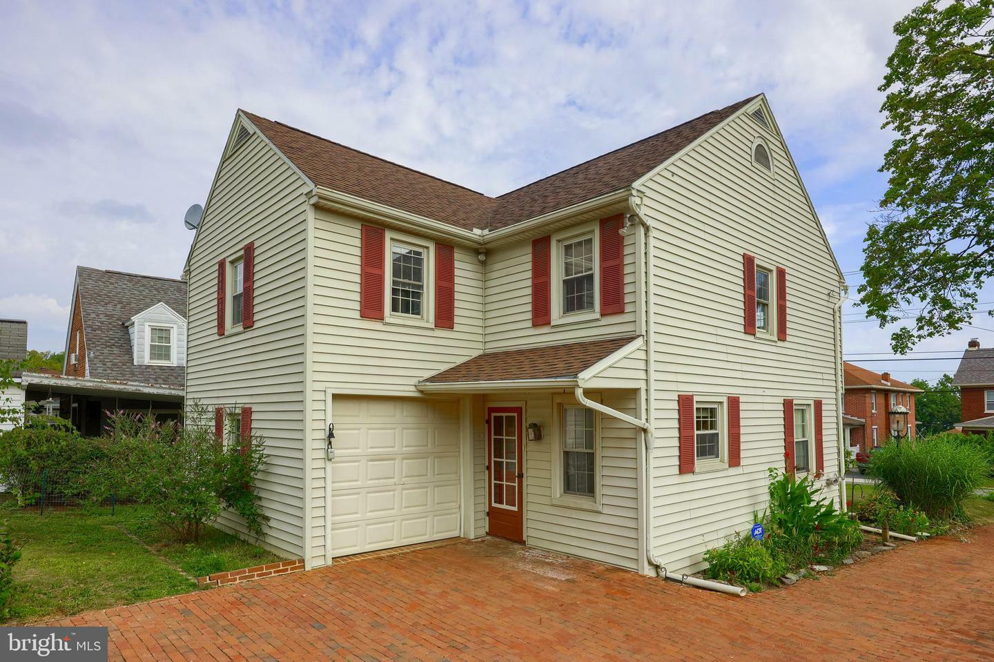 Property Photo:  70 Locust Grove Road  PA 17402 