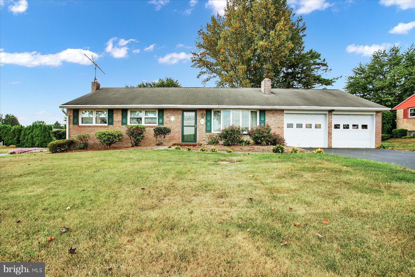Property Photo: 900 Snyder Hill Road PA 17543