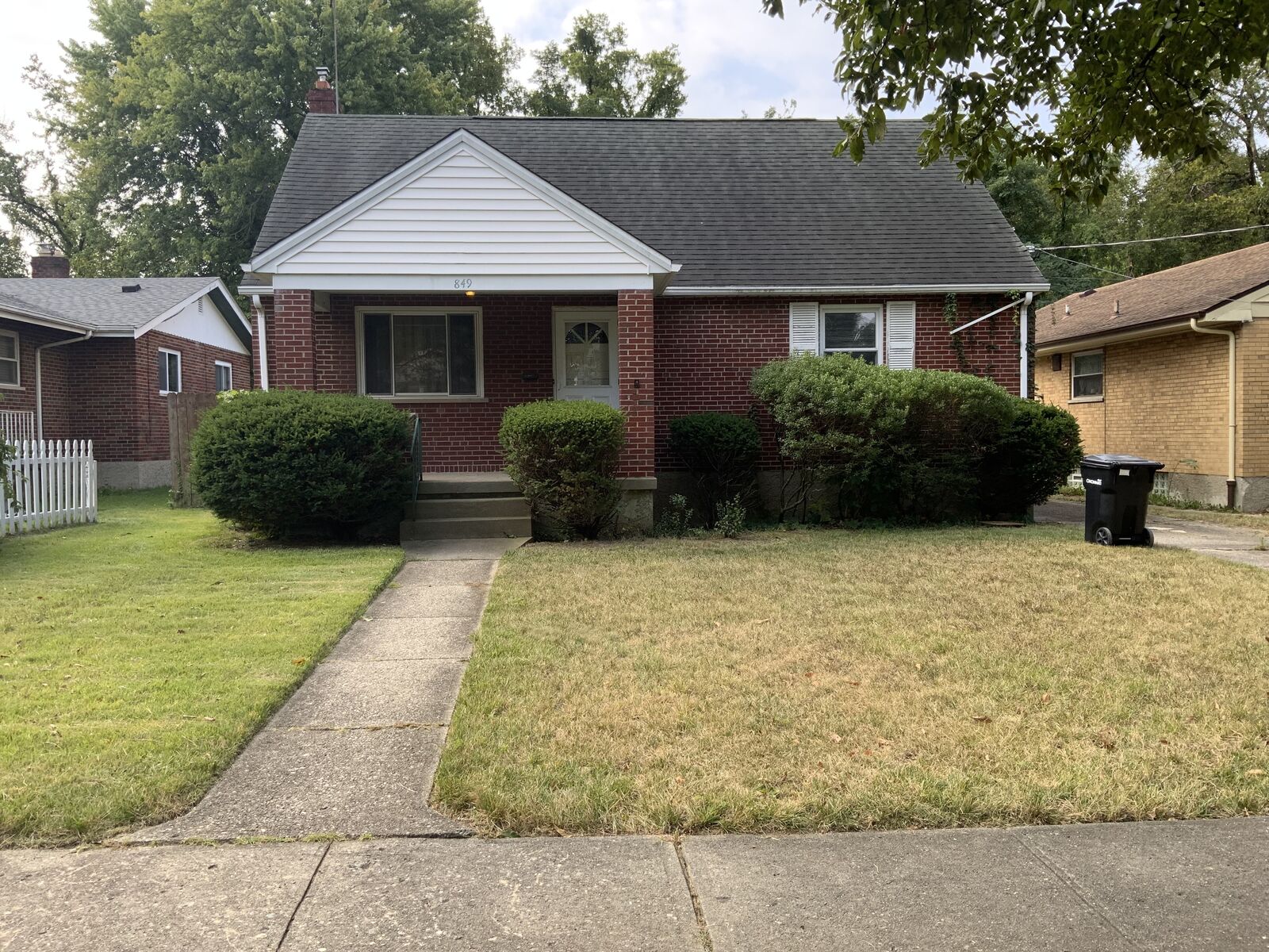 Property Photo:  849 Oakfield Avenue  OH 45224 