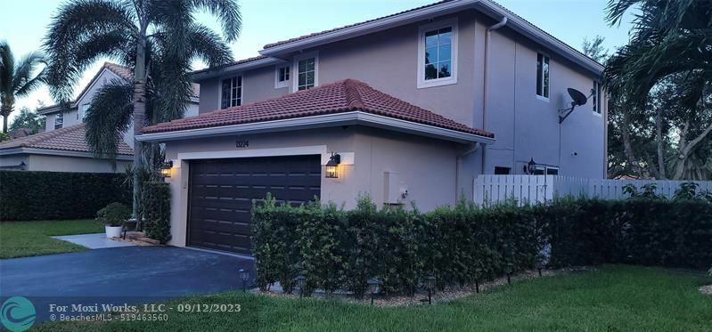 Property Photo:  13224 NW 12th Ct  FL 33323 