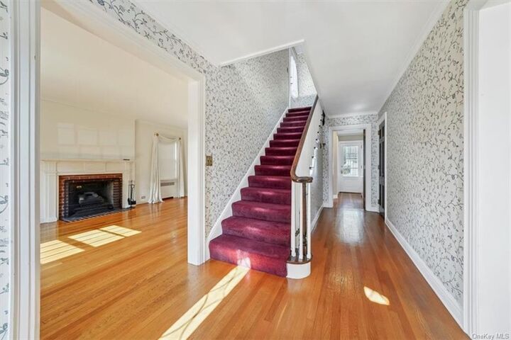 3 bed Middletown home for sale 165 Highland Avenue, Middletown, NY 10940