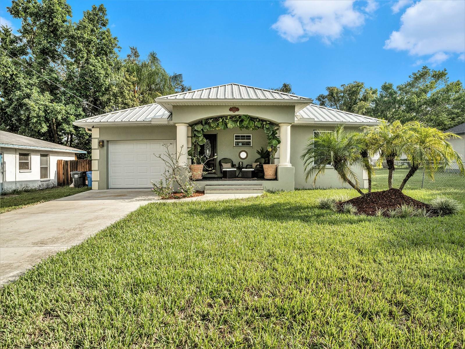 Property Photo: 203 Virginia Avenue FL 33584