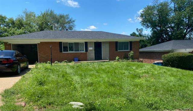 Property Photo: 8775 Darnell Place MO 63136