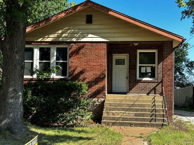 8733 Burton Avenue  St Louis MO 63114 photo