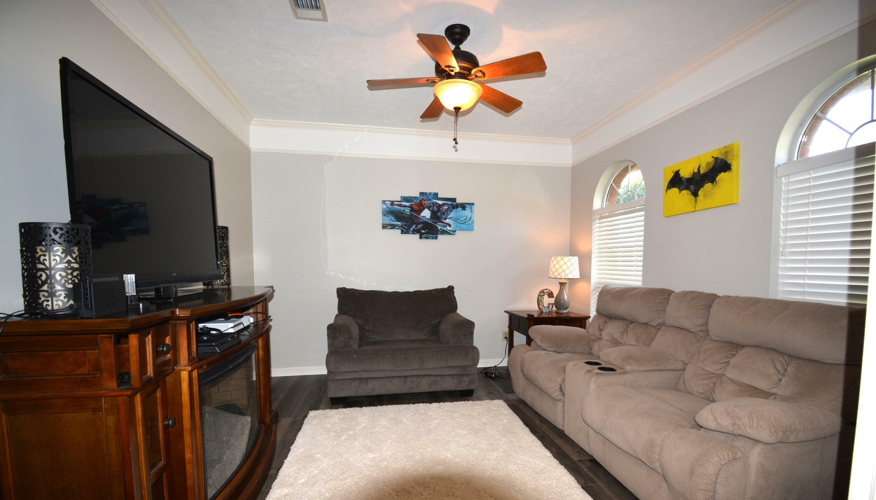 Property Photo:  1700 Valley View Dr.  MS 38801 
